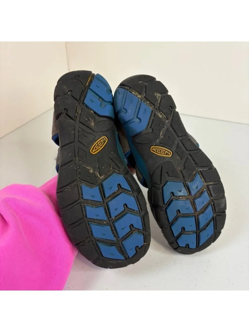 Keen Newport H2 Sandals Shoes Big Kid size 3 Outdoor Nature Shoe Gray Blue beach